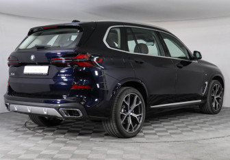 Новый BMW X5 2025 (2 фото)