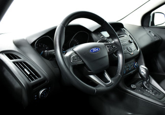 Подержанный автомобиль Ford Focus Sedan 2019 года (9 фото)