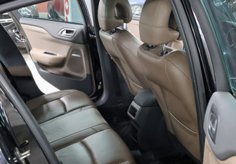 Подержанный автомобиль Citroen DS4 2012 года (12 фото)
