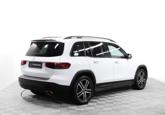 Подержанный автомобиль Mercedes-Benz GLB 2021 года (5 фото)