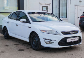 Подержанный автомобиль Ford Mondeo Sedan 2012 года (3 фото)