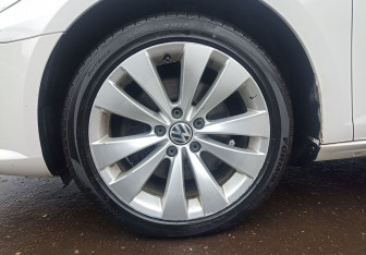 Подержанный автомобиль Volkswagen Passat CC 2011 года (9 фото)