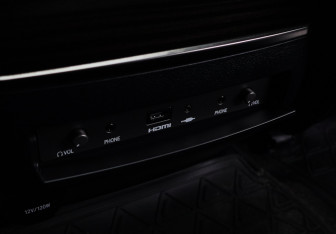 Подержанный автомобиль Lexus LX 2018 года (12 фото)