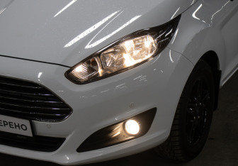 Подержанный автомобиль Ford Fiesta Hatchback 2018 года (22 фото)