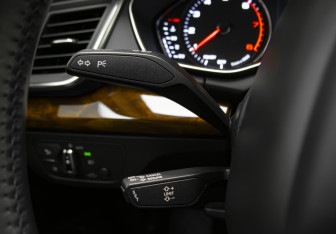 Подержанный автомобиль Audi Q5 2017 года (13 фото)