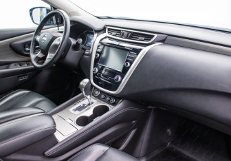 Подержанный автомобиль Nissan Murano Suv 2021 года (10 фото)