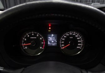 Подержанный автомобиль Subaru Forester Suv 2017 года (13 фото)