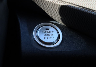 Подержанный автомобиль Changan UNI-T 2024 года (23 фото)