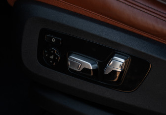 Подержанный автомобиль BMW X7 2021 года (20 фото)