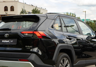 Новый Toyota RAV4 2025 (23 фото)