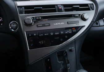 Подержанный автомобиль Lexus RX 2015 года (22 фото)