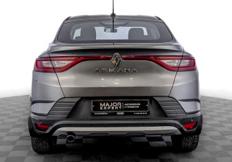 Подержанный автомобиль Renault Arkana 2021 года (6 фото)