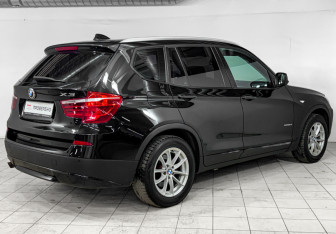 Подержанный автомобиль BMW X3 2011 года (4 фото)