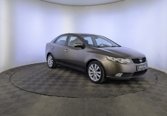 Подержанный автомобиль Kia Cerato Sedan 2009 года (3 фото)