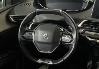 Подержанный автомобиль Peugeot 3008 2021 года (14 фото)