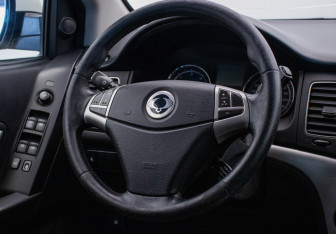 Подержанный автомобиль SsangYong Korando 2011 года (15 фото)