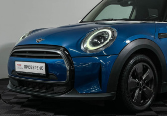 Подержанный автомобиль MINI Hatch 2021 года (15 фото)
