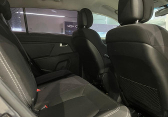 Подержанный автомобиль Kia Sportage 2013 года (13 фото)