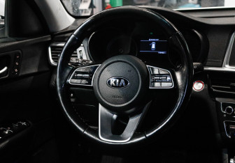 Подержанный автомобиль Kia Optima Wagon 2019 года (14 фото)