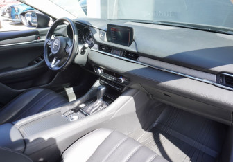 Подержанный автомобиль Mazda 6 Sedan 2021 года (10 фото)