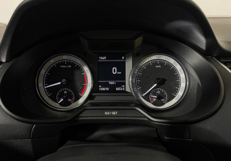 Подержанный автомобиль Skoda Octavia Liftback 2019 года (11 фото)