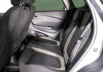 Подержанный автомобиль Renault Kaptur 2016 года (12 фото)