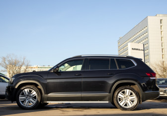 Подержанный автомобиль Volkswagen Teramont 2019 года (6 фото)