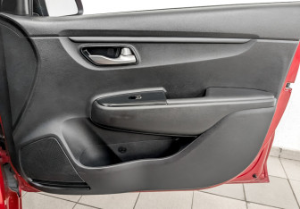 Подержанный автомобиль Kia Rio Sedan 2021 года (24 фото)