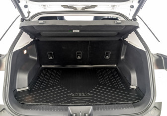 Подержанный автомобиль Omoda C5 2023 года (10 фото)