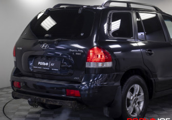 Подержанный автомобиль Hyundai Santa Fe 2010 года (21 фото)