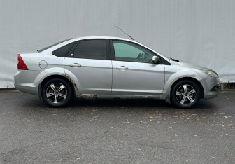 Подержанный автомобиль Ford Focus Sedan 2008 года (4 фото)