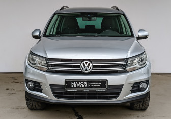 Подержанный автомобиль Volkswagen Tiguan 2016 года (2 фото)