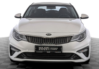Подержанный автомобиль Kia Optima Sedan 2019 года (2 фото)