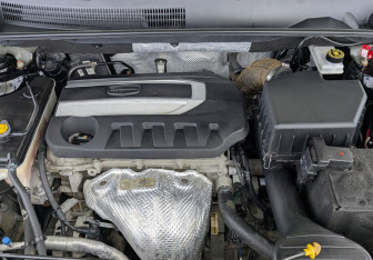 Подержанный автомобиль Geely Emgrand X7 2018 года (9 фото)