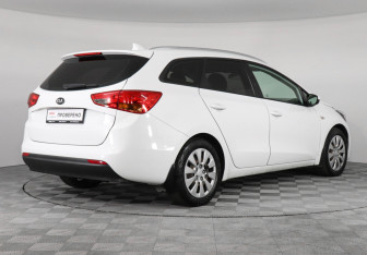 Подержанный автомобиль Kia Ceed Wagon 2018 года (5 фото)