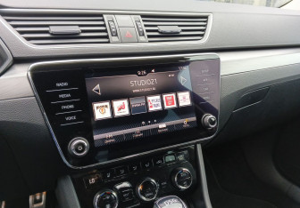 Подержанный автомобиль Skoda Superb Liftback 2018 года (15 фото)
