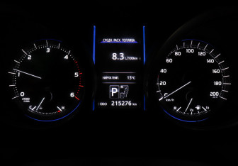 Подержанный автомобиль Toyota Land Cruiser Prado 2014 года (11 фото)