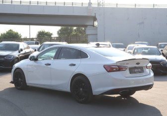 Подержанный автомобиль Chevrolet Malibu Sedan 2019 года (7 фото)