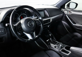 Подержанный автомобиль Mazda CX-5 2015 года (10 фото)