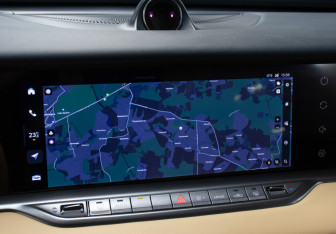 Подержанный автомобиль Voyah Free 2022 года (25 фото)