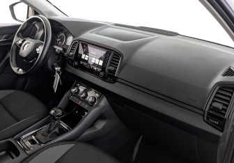 Подержанный автомобиль Skoda Karoq 2020 года (13 фото)