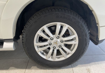 Подержанный автомобиль Mitsubishi Pajero 2019 года (13 фото)