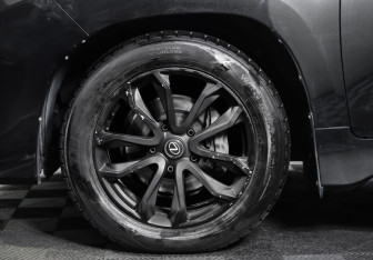 Подержанный автомобиль Lexus LX 2016 года (30 фото)