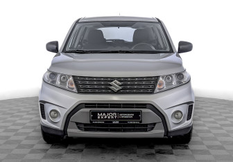 Подержанный автомобиль Suzuki Vitara 2016 года (2 фото)