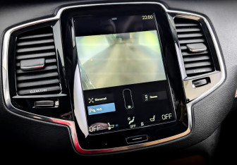 Подержанный автомобиль Volvo XC90 2015 года (27 фото)
