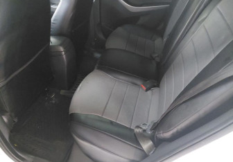 Подержанный автомобиль Hyundai Elantra Sedan 2013 года (15 фото)