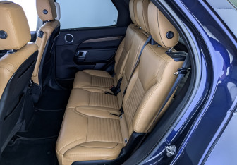 Подержанный автомобиль Land Rover Discovery 2018 года (18 фото)