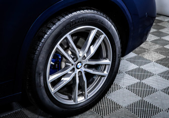 Подержанный автомобиль BMW X3 2018 года (15 фото)