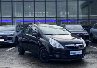 Подержанный автомобиль Opel Corsa 2009 года (3 фото)