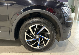 Подержанный автомобиль Volkswagen Tiguan 2018 года (8 фото)